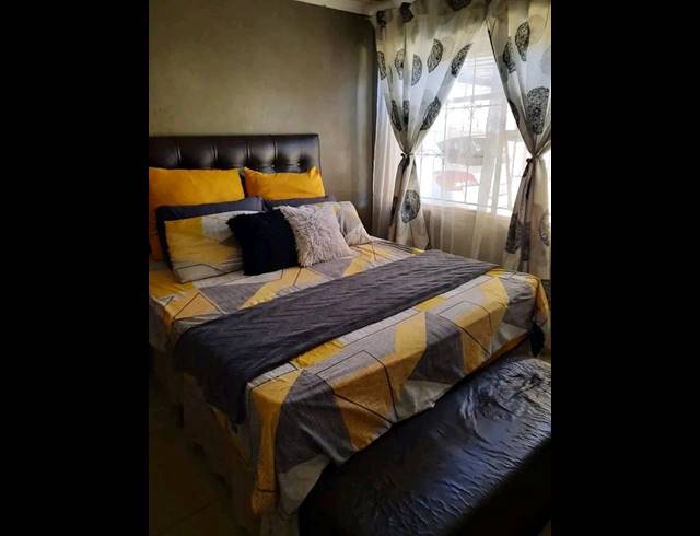 2 BEDROOM HOUSE FOR SALE IN SOSHANGUVE XX
